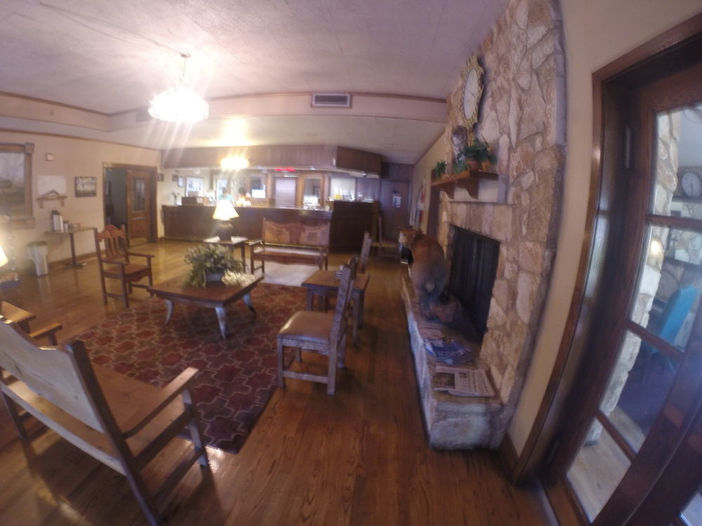 Executive Inn And Suites Waco Bagian luar foto