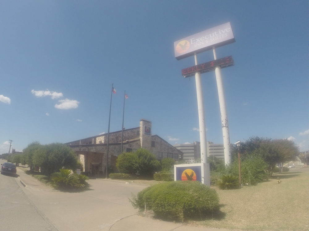 Executive Inn And Suites Waco Bagian luar foto